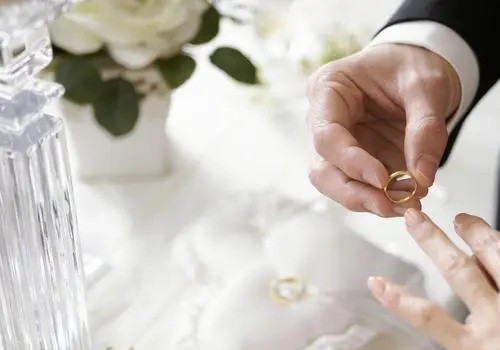 南京调查取证：非婚生子女抚养权应该判给谁_1
